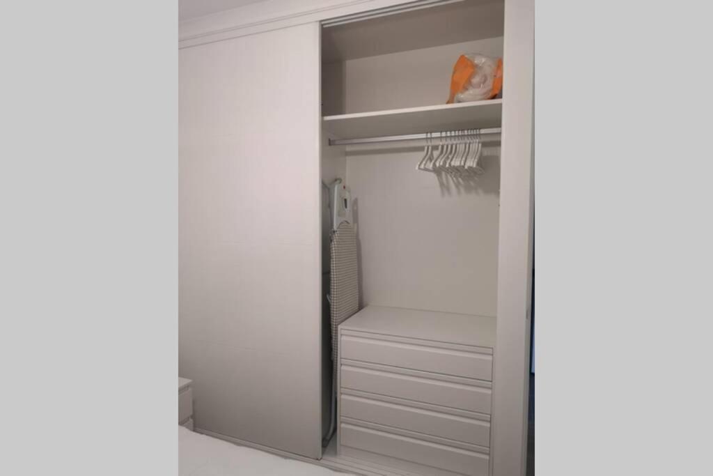 Ferienwohnung Piso Moderno Con Garaje En El Centro De Vigo Exterior foto